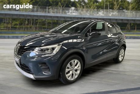 Blue 2023 Renault Captur Wagon Life
