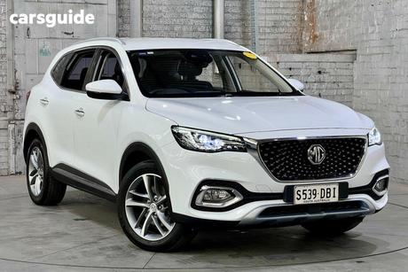 White 2024 MG HS Wagon Excite