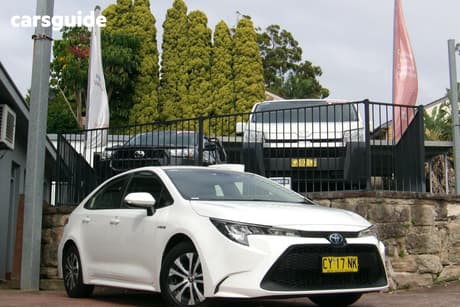 White 2020 Toyota Corolla Sedan Ascent Sport (Hybrid)