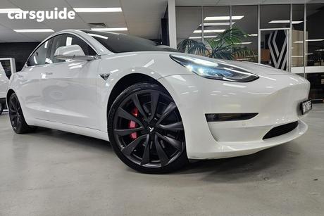 White 2020 Tesla Model 3 Sedan Performance