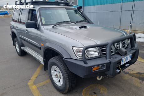 Silver 2004 Nissan Patrol Wagon St (4X4)