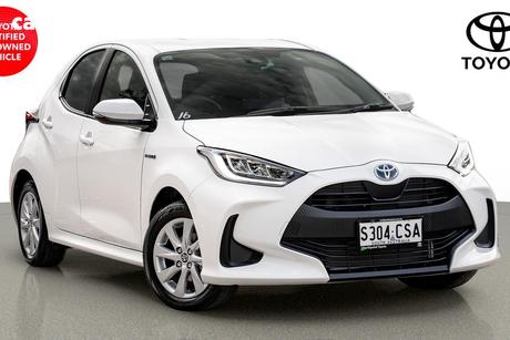 White 2022 Toyota Yaris Hatchback Sx Hybrid
