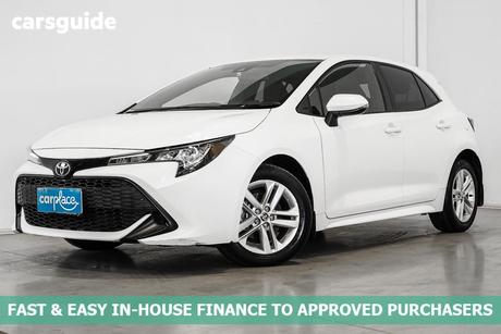 White 2020 Toyota Corolla Hatchback Ascent Sport + Tr Kit