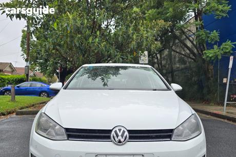 White 2013 Volkswagen Golf Hatchback 103 Tsi Highline