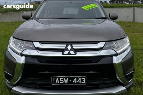 Brown 2017 Mitsubishi Outlander Wagon Es 7 Seat (2Wd)