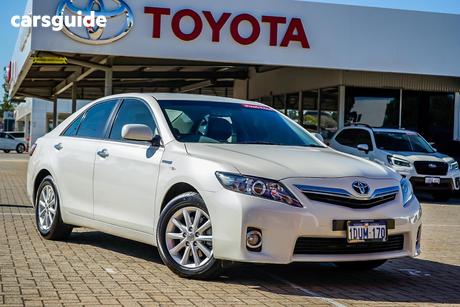 White 2011 Toyota Camry Sedan Hybrid