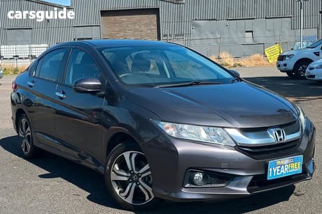 Grey 2015 Honda City Sedan Vti-L