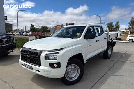 White 2025 Mitsubishi Triton Double Cab Chassis Glx (4X4)