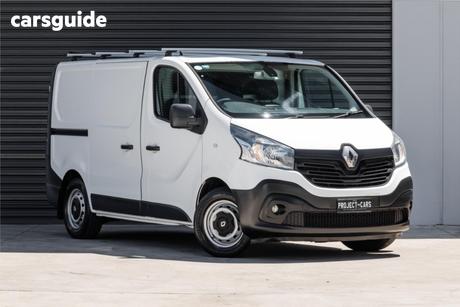White 2017 Renault Trafic Van Swb