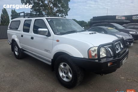 2014 Nissan Navara Dual Cab Pick-up St-R (4X4)