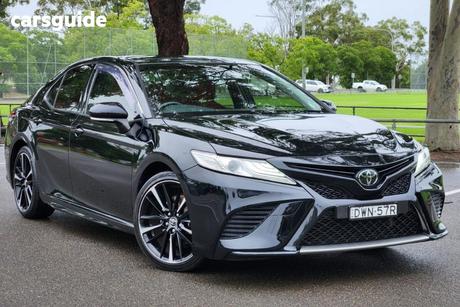 Black 2018 Toyota Camry Sedan Sx V6