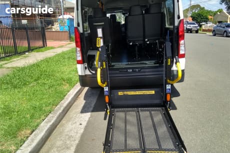 White 2023 Toyota HiAce Bus Slwb Commuter (12 Seats)