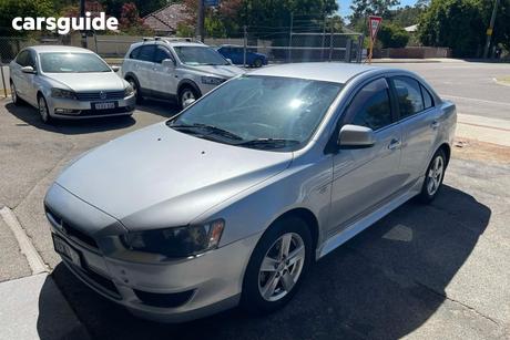 Silver 2014 Mitsubishi Lancer Sedan Lx