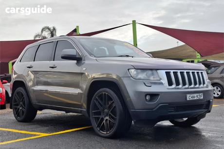 Grey 2012 Jeep Grand Cherokee Wagon Laredo (4X4)