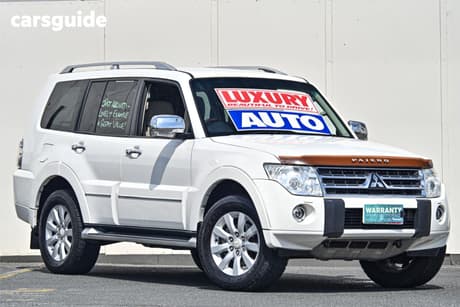 White 2010 Mitsubishi Pajero Wagon Exceed Lwb (4X4)
