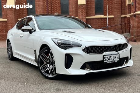White 2022 Kia Stinger Sedan 3.3 Gt (Black Leather)