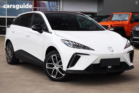 White 2024 MG MG4 Hatchback Essence 64 150Kw