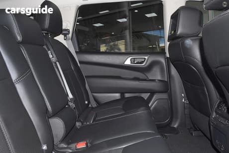 White 2017 Nissan Pathfinder Wagon Ti (4X2)