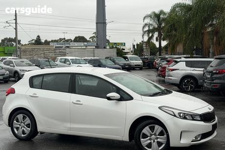 White 2018 Kia Cerato Hatchback S