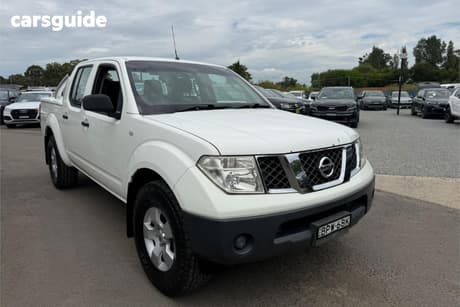 White 2009 Nissan Navara Dual Cab Pick-up Rx (4X4)