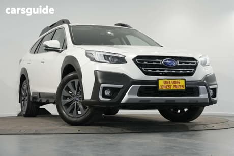 White 2023 Subaru Outback Wagon Awd