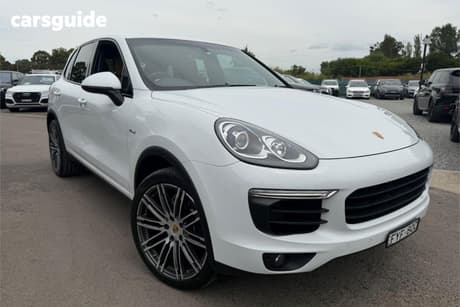 White 2015 Porsche Cayenne Wagon Diesel