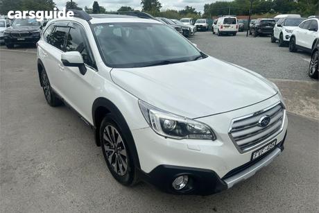 White 2015 Subaru Outback Wagon 2.5I Premium