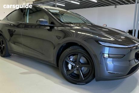 Grey 2025 Tesla Model Y SUV LONG RANGE