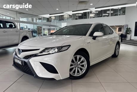 White 2020 Toyota Camry Sedan Ascent Sport (Hybrid)