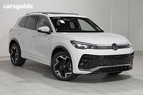 White 2025 Volkswagen Tiguan Wagon 150Tsi R-Line