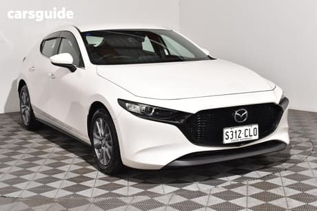 White 2021 Mazda 3 Hatchback G20 Pure