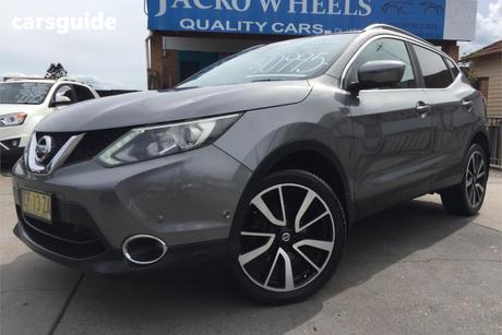 Grey 2015 Nissan Qashqai Wagon Tl