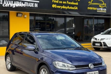 Blue 2018 Volkswagen Golf Hatchback 110 Tsi