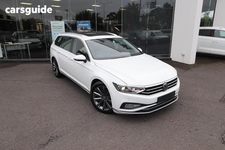 White 2021 Volkswagen Passat Wagon 162Tsi Elegance