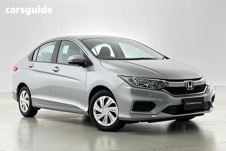 Silver 2018 Honda City Sedan Vti