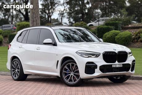 White 2022 BMW X5 Wagon Xdrive30D