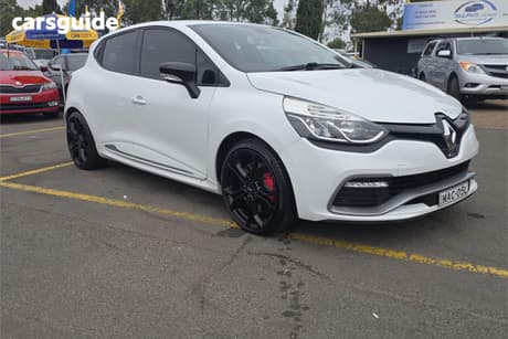White 2014 Renault Clio Hatchback Rs 200 Cup