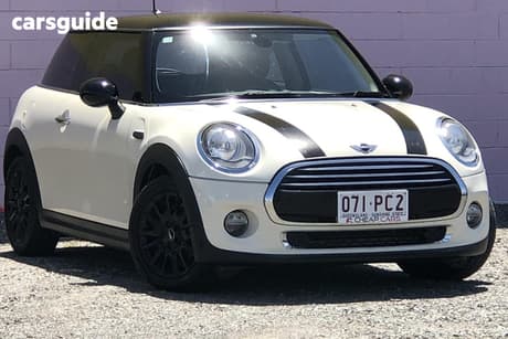 White 2016 Mini Cooper Hatchback