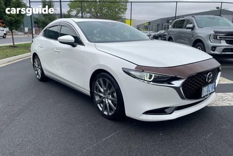 White 2019 Mazda 3 Sedan G25 Astina