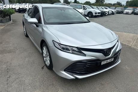 Silver 2018 Toyota Camry Sedan Ascent