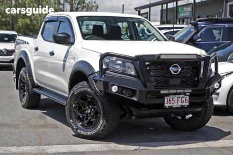 White 2022 Nissan Navara Dual Cab Pick-up Sl (4X4)