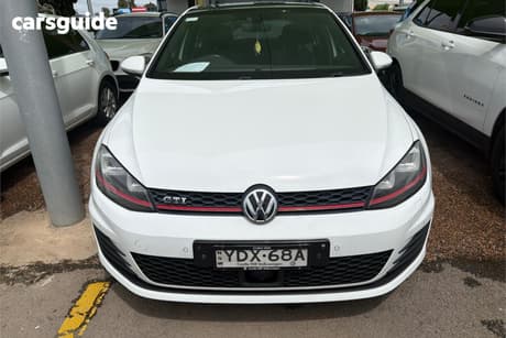 White 2016 Volkswagen Golf Hatchback Gti