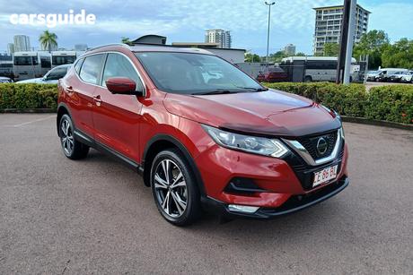 Red 2018 Nissan Qashqai Wagon St-L