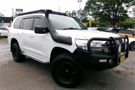 White 2017 Toyota Landcruiser Wagon Gxl (4X4)