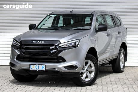 Silver 2023 Isuzu MU-X Wagon Ls-M (4X4)