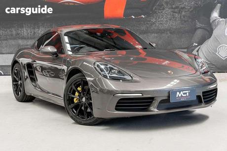 Grey 2019 Porsche 718 Coupe Cayman