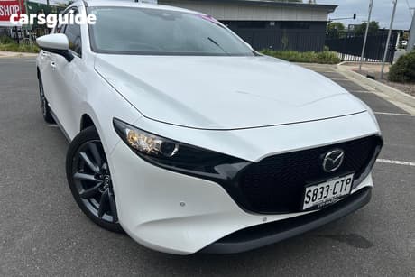 White 2022 Mazda 3 Hatchback G20 Touring