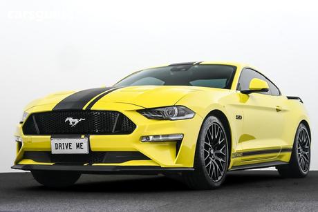 Yellow 2022 Ford Mustang Fastback Gt 5.0 V8
