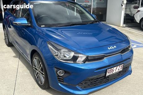 Blue 2022 Kia RIO Hatchback Sport