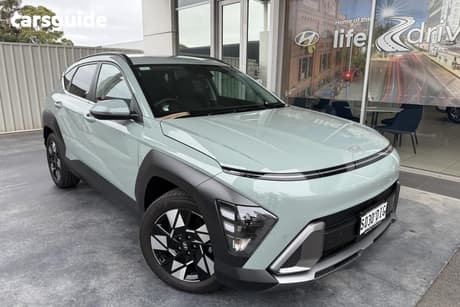 Green 2025 Hyundai Kona Wagon Hybrid Elite